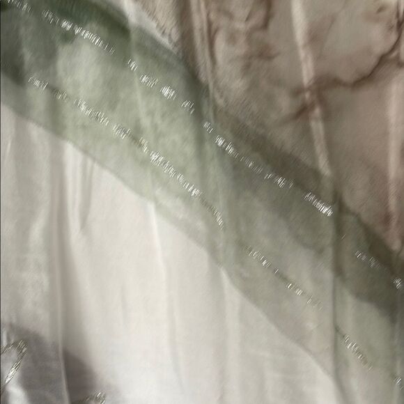 Women's Gray and White Top - Picture 2 of 9